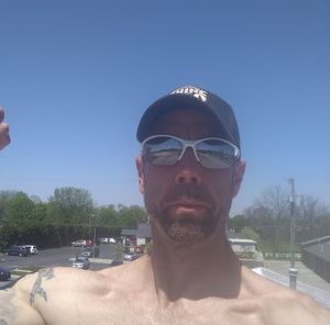 Meet your Posher, Dustin